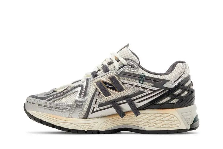 1906A Silver Metalic Castlerock VOSneakers