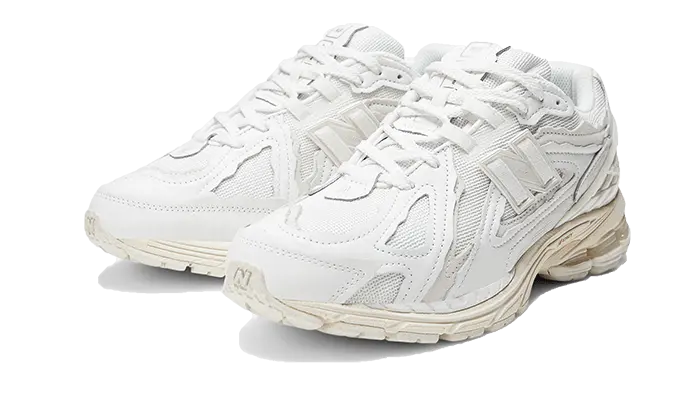 1906D Protection Pack White Leather VOSneakers