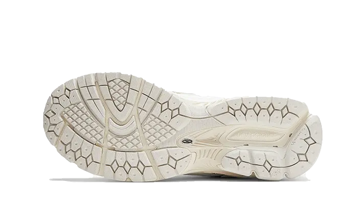 1906D Protection Pack White Leather VOSneakers