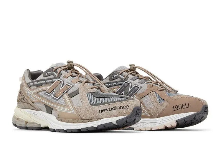 1906N N.Hoolywood x INVINCIBLE Moonrock VOSneakers