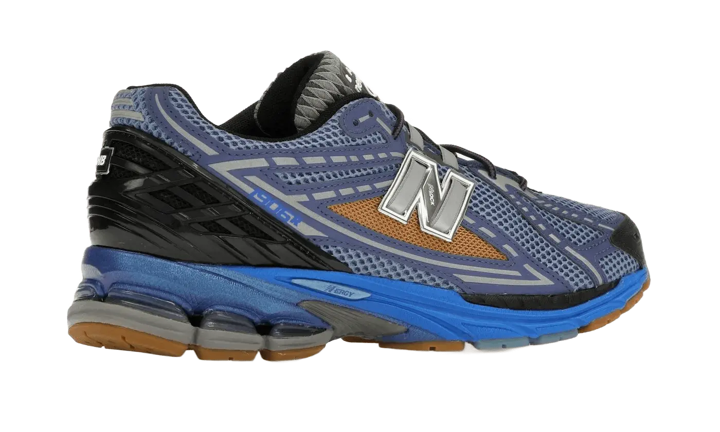 1906R Action Bronson Medusa Azul VOSneakers