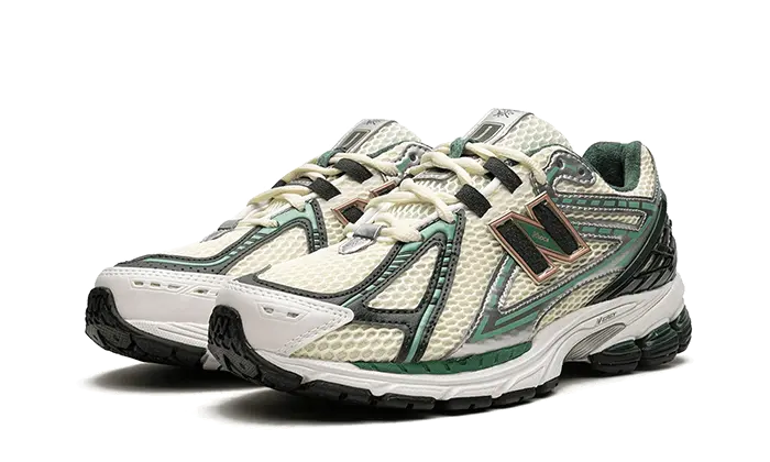 1906R Aime Leon Dore Green VOSneakers