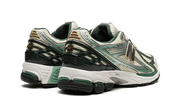 1906R Aime Leon Dore Green VOSneakers