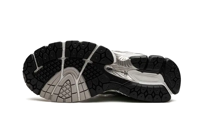 1906R Aime Leon Dore Green VOSneakers