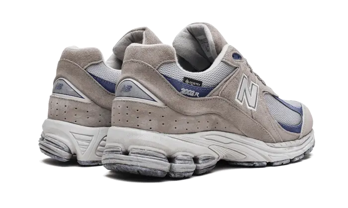 2002R Gore-Tex Light Grey VOSneakers