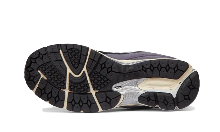 2002R Magnet VOSneakers