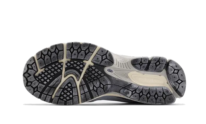 2002R Protection Pack Light Arctic Grey Purple VOSneakers