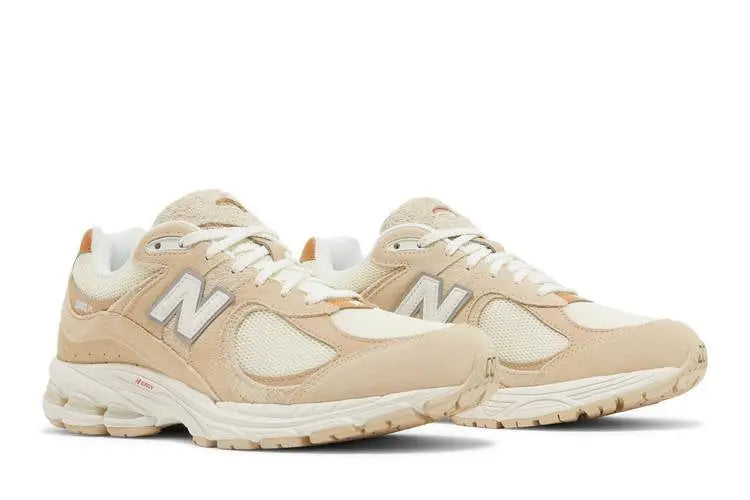 2002R Sandstone VOSneakers