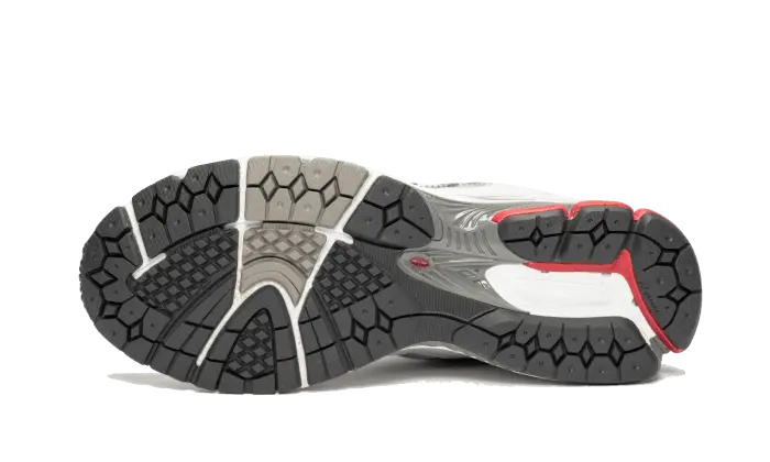 2002R Silver Metallic VOSneakers