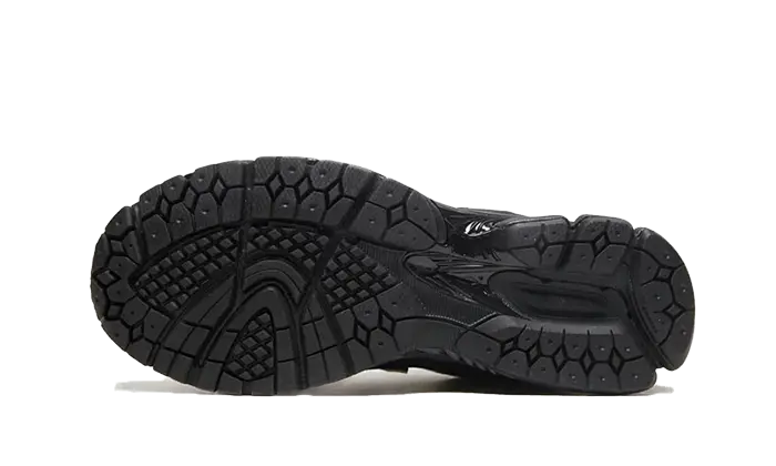 2002R The Basement Grey Sail Black VOSneakers