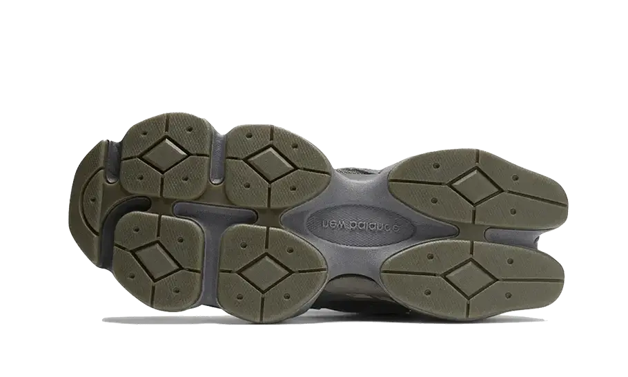 9060 Blacktop Dark Moss VOSneakers