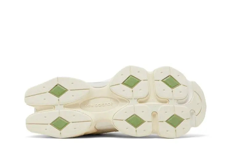9060 Bricks & Wood VOSneakers