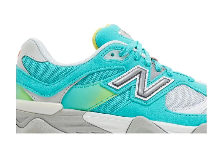9060 DTLR Cyan Burst VOSneakers