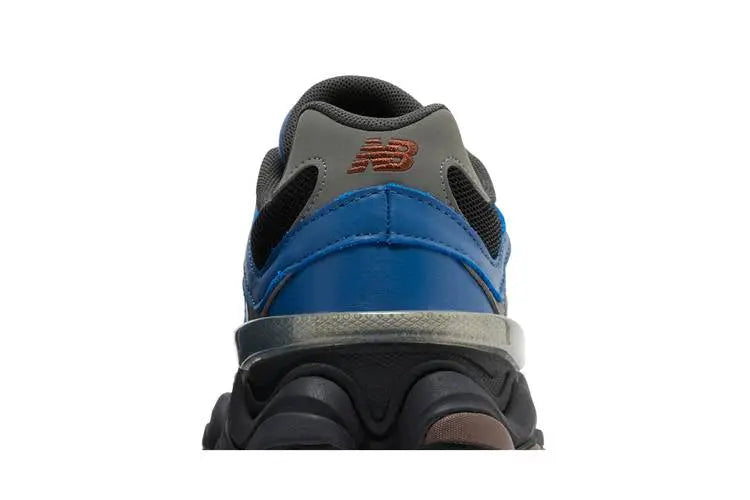 9060 Dark Royal Brown VOSneakers