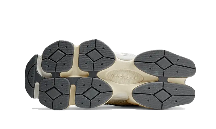 9060 Moonbeam Sea Salt VOSneakers