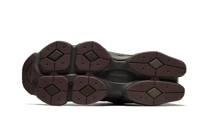 9060 Truffle Rich Earth VOSneakers