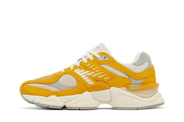 9060 Varsity Gold VOSneakers