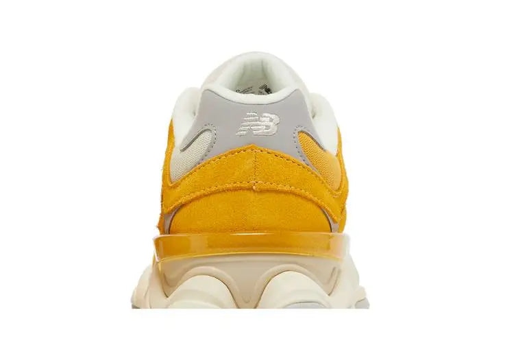 9060 Varsity Gold VOSneakers