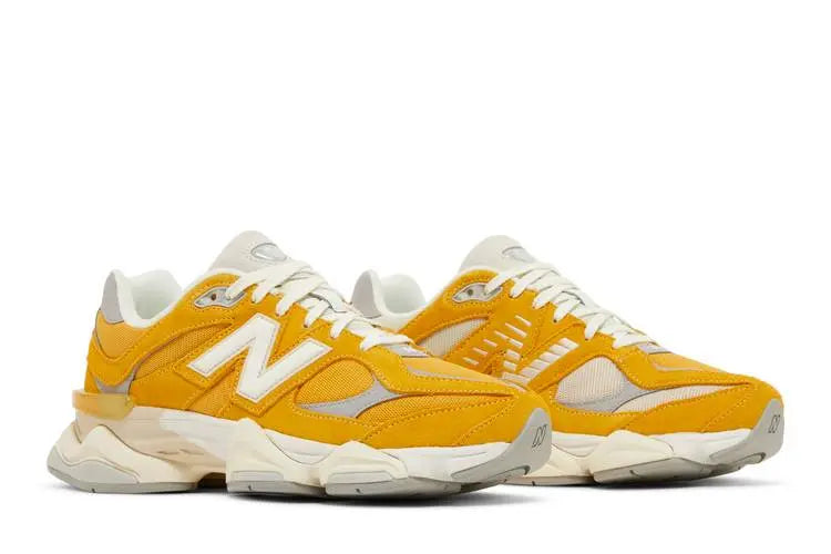 9060 Varsity Gold VOSneakers