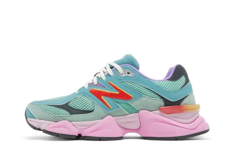 9060 Warped Multi-Color VOSneakers