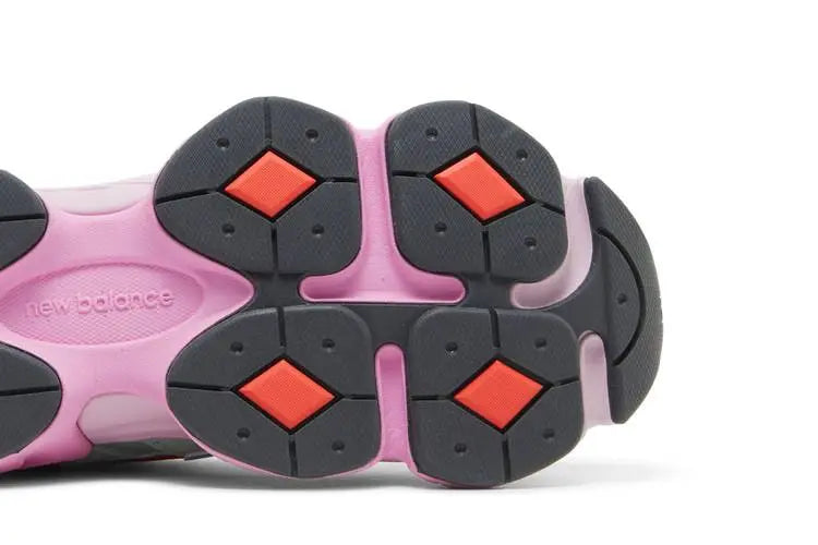 9060 Warped Multi-Color VOSneakers