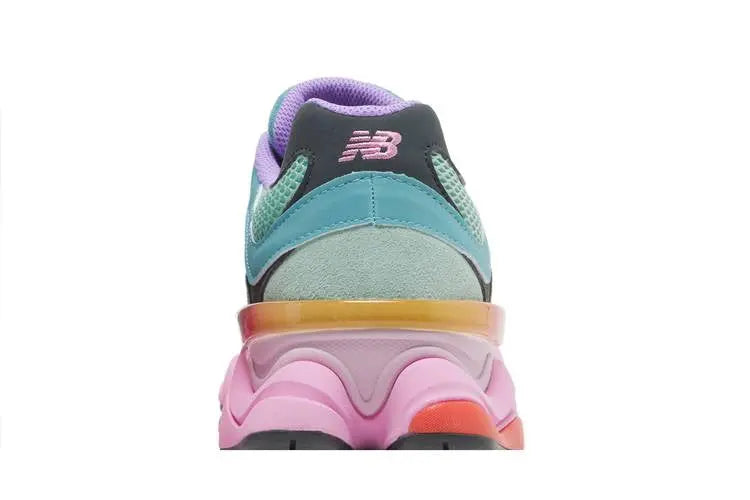 9060 Warped Multi-Color VOSneakers