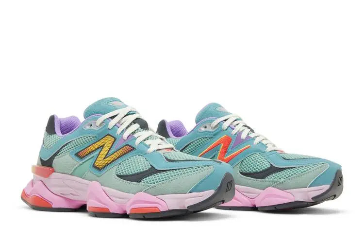 9060 Warped Multi-Color VOSneakers