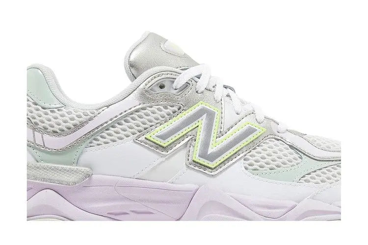 9060 White Taro VOSneakers
