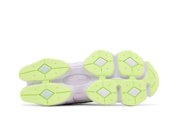 9060 White Taro VOSneakers