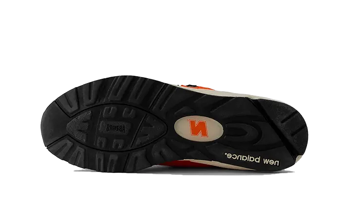990 V2 Made in USA Marigold VOSneakers