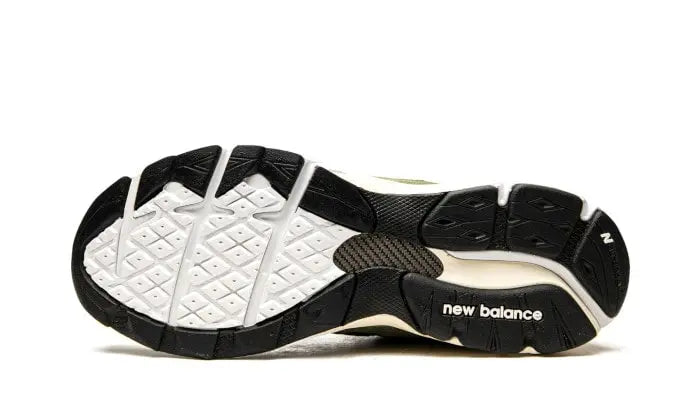 990 V3 JJJJound Olive VOSneakers