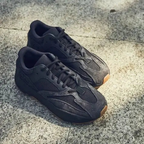 Adidas Yeezy 700 Utility Black Adidas