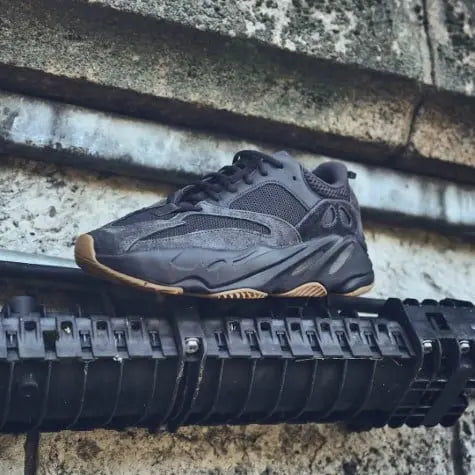 Adidas Yeezy 700 Utility Black Adidas