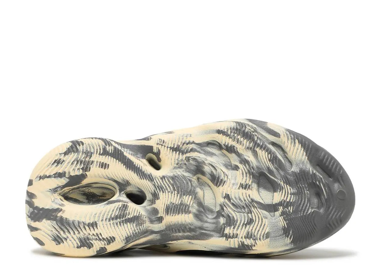 Adidas Yeezy Foam RNNR MXT Moon Gray Yeezy