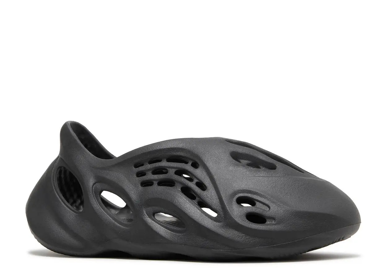 Adidas Yeezy Foam RNNR Onyx Yeezy