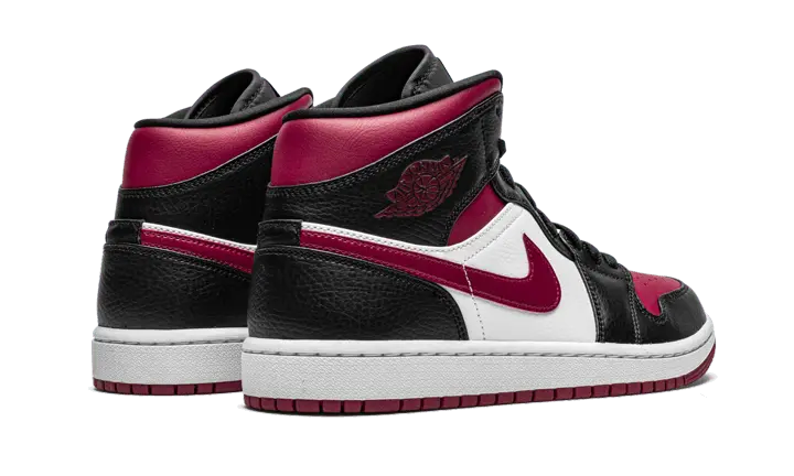 Air Jordan 1 Mid Bred Toe Air Jordan