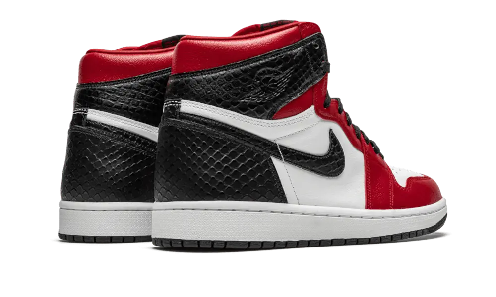 Air Jordan 1 Retro High Satin Snake Chicago VOSneakers