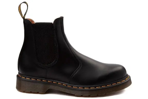 Dr. Martens 2976 Smooth Leather Chelsea Boot Black Dr. Martens