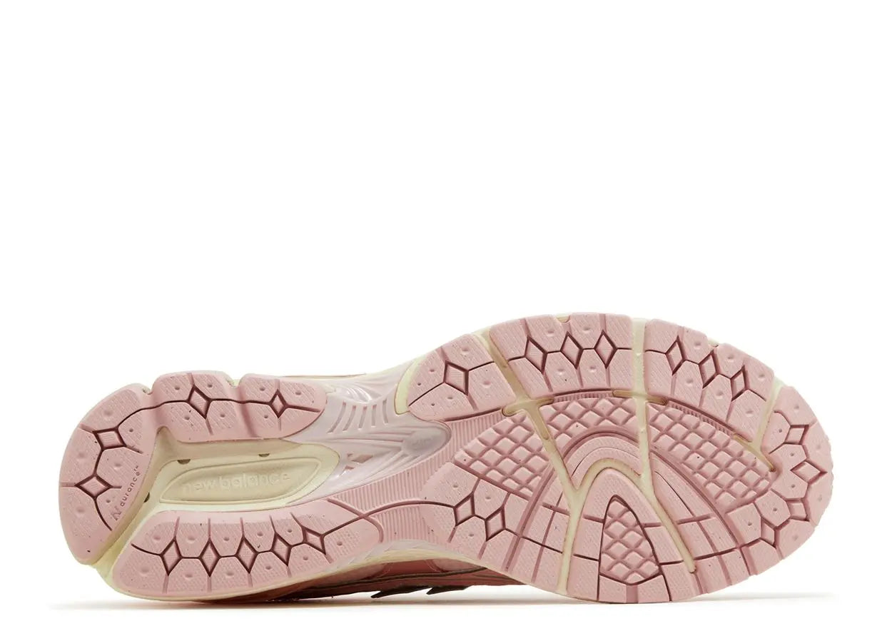 New Balance 1906R Lunar New Year Pink New Balance