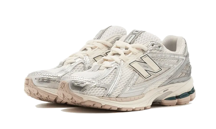 New Balance 1906R Silver Metallic Cream New Balance