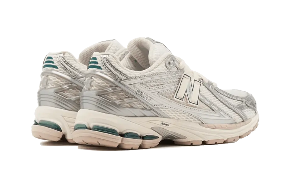 New Balance 1906R Silver Metallic Cream New Balance