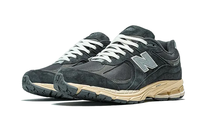 New Balance 2002R Black Dark Grey New Balance