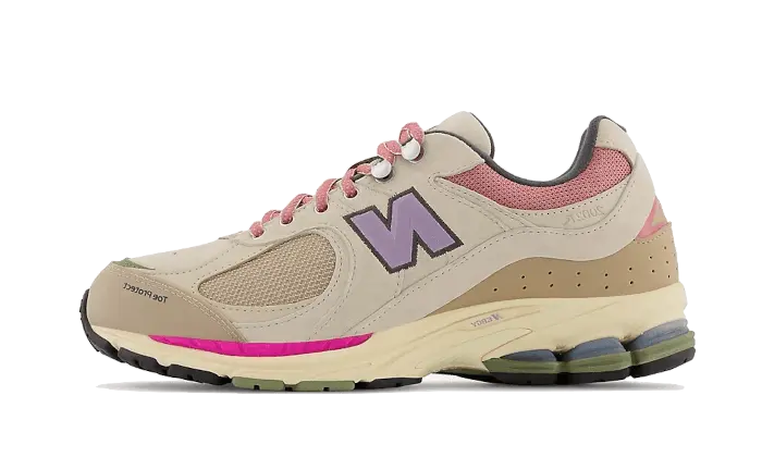 New Balance 2002R Hiking Pack Beige New Balance