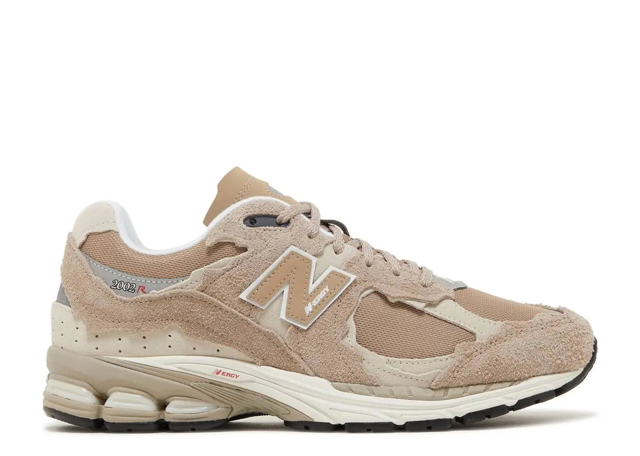 New Balance 2002R Protection Pack Beige New Balance