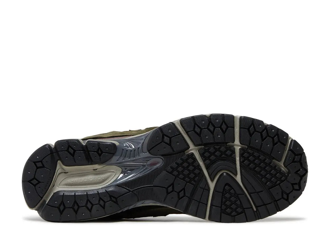 New Balance 2002R Protection Pack Dark Moss New Balance