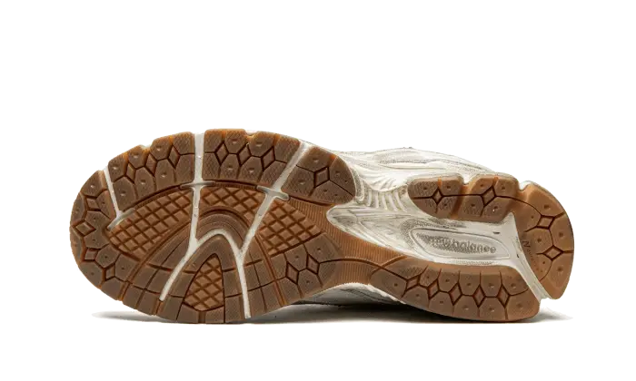 New Balance 2002R Protection Pack Distressed New Balance