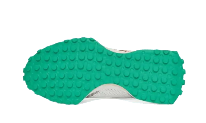 New Balance 327 Casablanca Holly Green New Balance