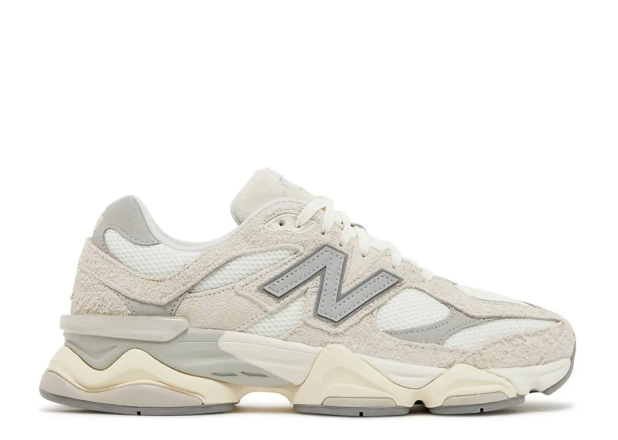 New Balance 9060 Moonbeam Sea Salt New Balance