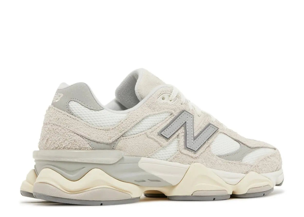 New Balance 9060 Moonbeam Sea Salt New Balance