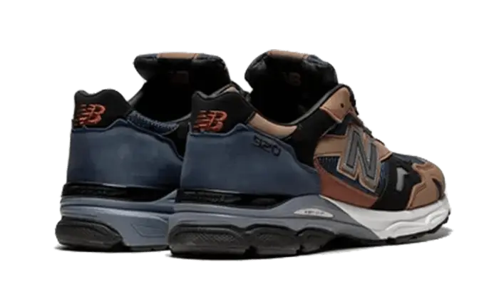 New Balance 920 Navy Beige New Balance